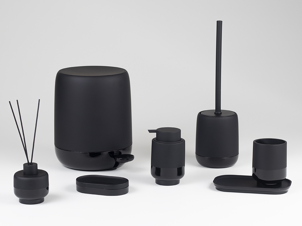755 black